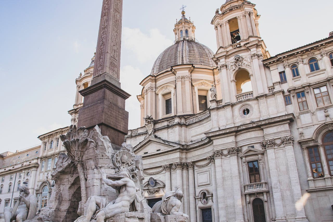 The Magic of Piazza Navona: Baroque Art and Roman Life