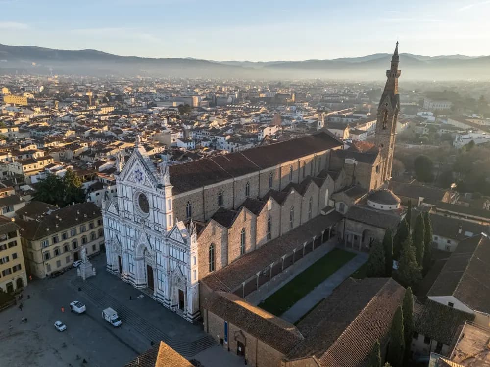 Santa Croce: Florence’s Basilica of Illustrious Tombs